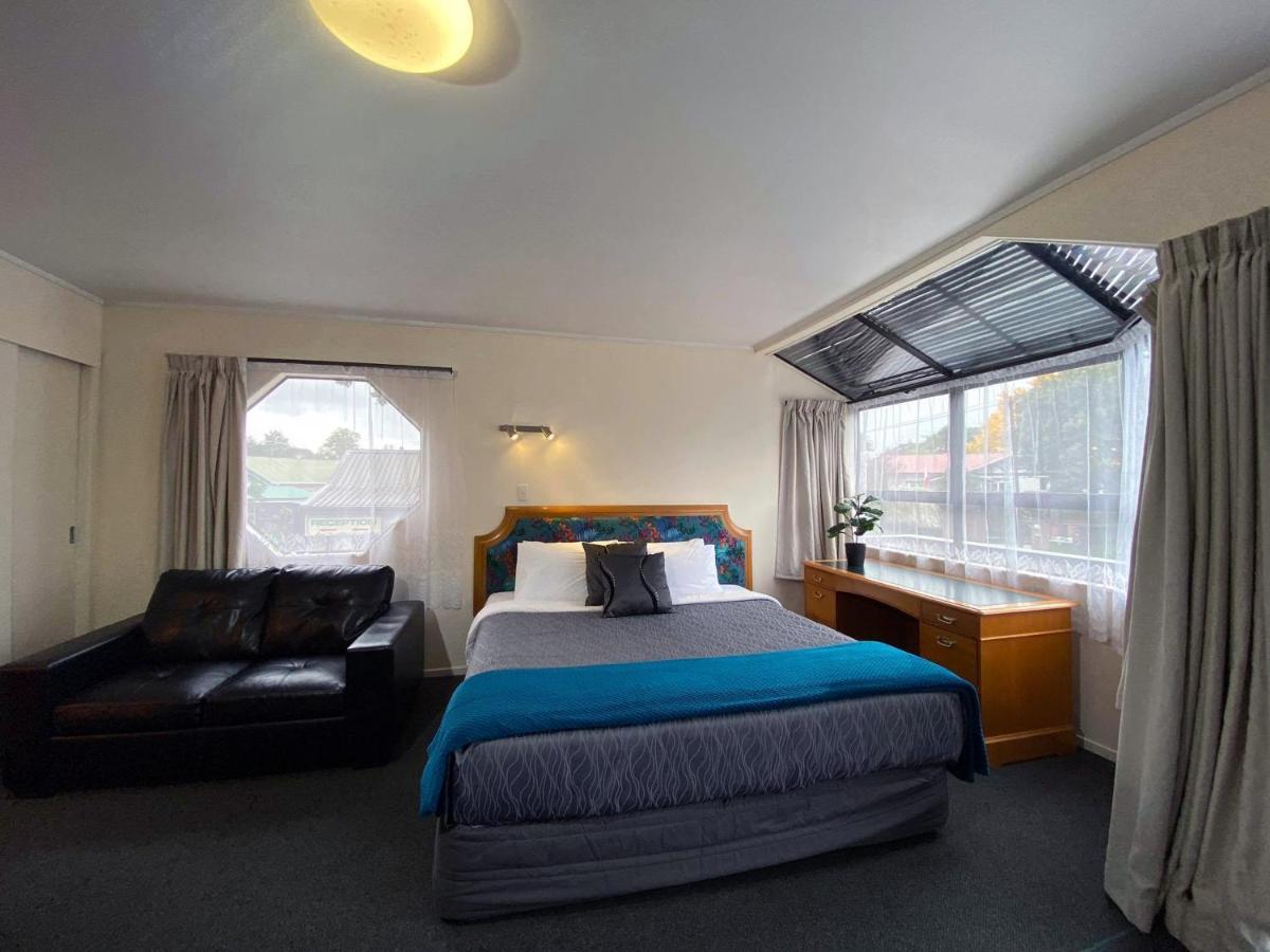 Pembrooke Motor Lodge Whangarei Esterno foto